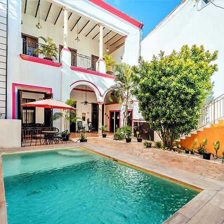 Hotel Gran Centenario Merida Exterior photo